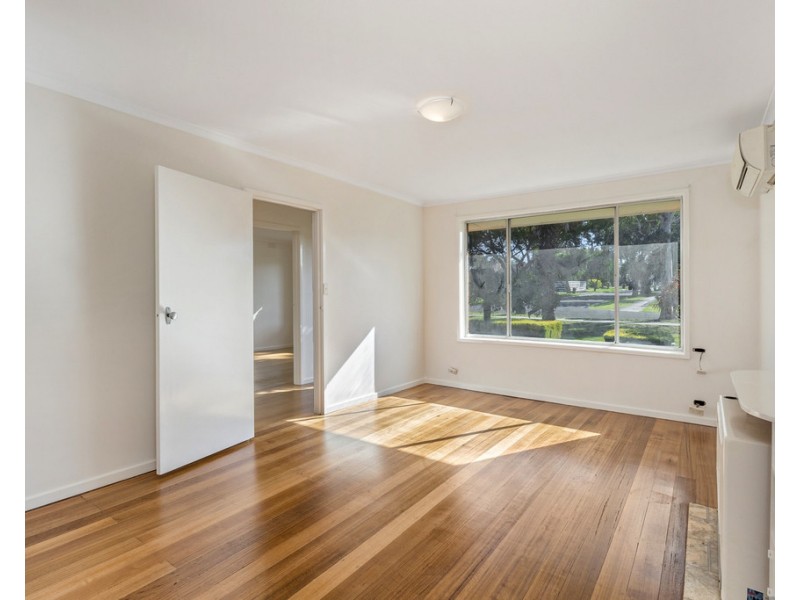 33 Bewsell Avenue, Scoresby VIC 3179