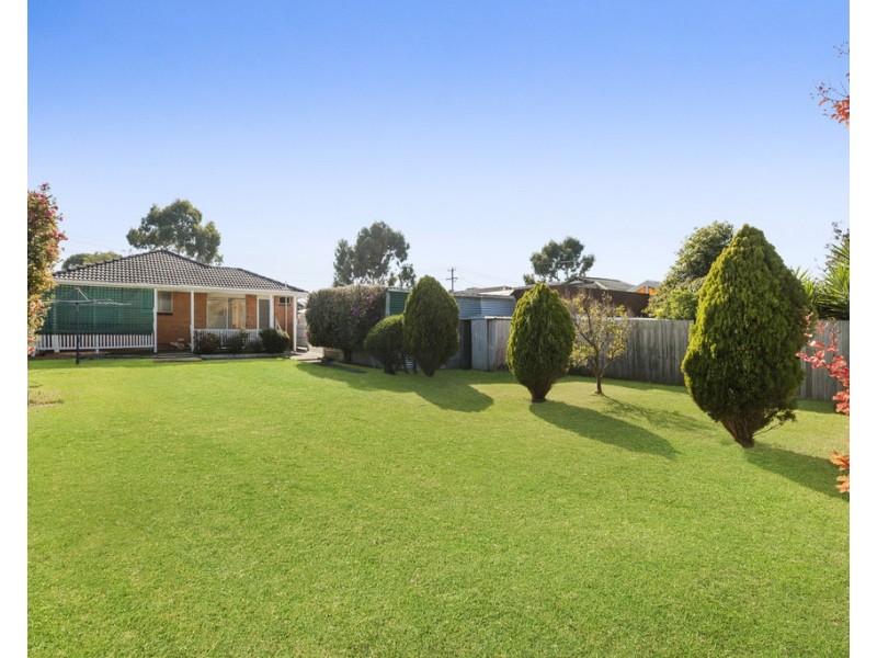 33 Bewsell Avenue, Scoresby VIC 3179