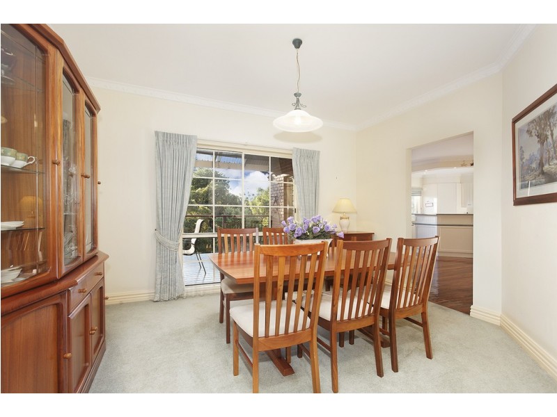 33 Joan Avenue, Ferntree Gully VIC 3156