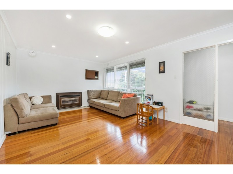 4 Giselle Avenue, Wantirna South VIC 3152