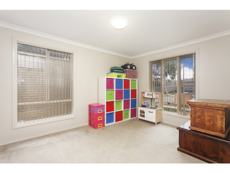 6 Gareth Street, Cranbourne East VIC 3977
