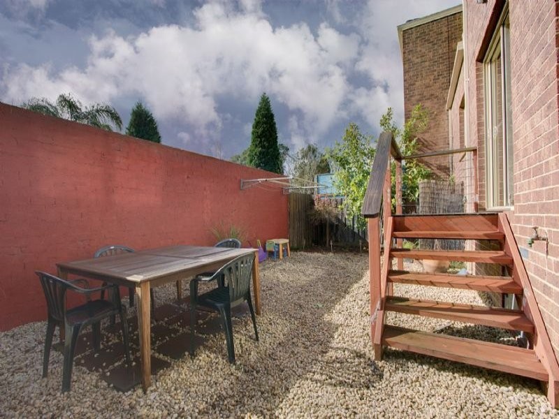 1/1 Garrison Grove, Wantirna South VIC 3152