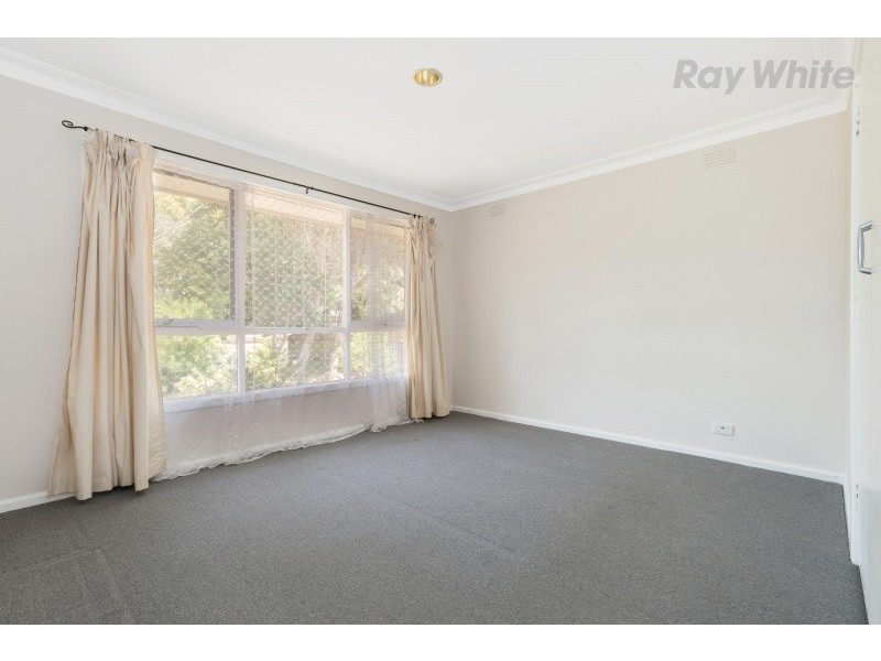 16 Norma Crescent South, Knoxfield VIC 3180