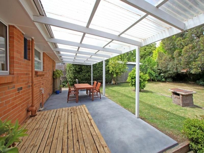 16 Norma Crescent South, Knoxfield VIC 3180