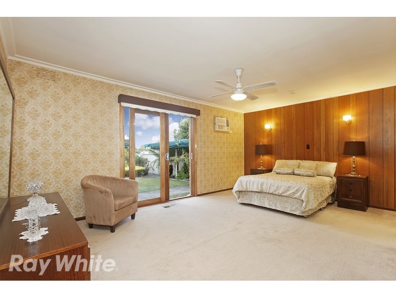 23 Aldrin Drive, Mount Waverley VIC 3149