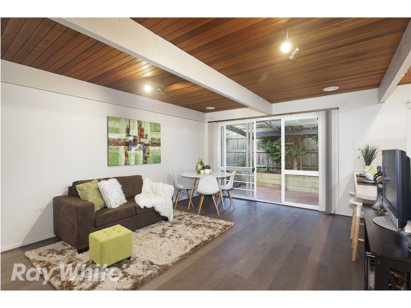 11 Cambden Park Parade, Ferntree Gully VIC 3156