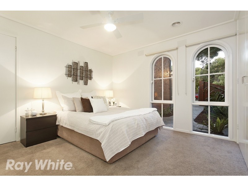 11 Cambden Park Parade, Ferntree Gully VIC 3156