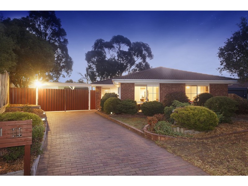 11 Orsett Court, Carrum Downs VIC 3201