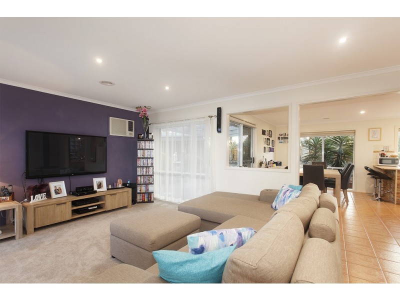 11 Orsett Court, Carrum Downs VIC 3201