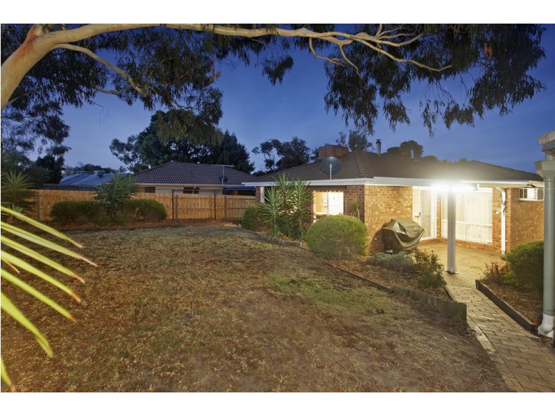 11 Orsett Court, Carrum Downs VIC 3201