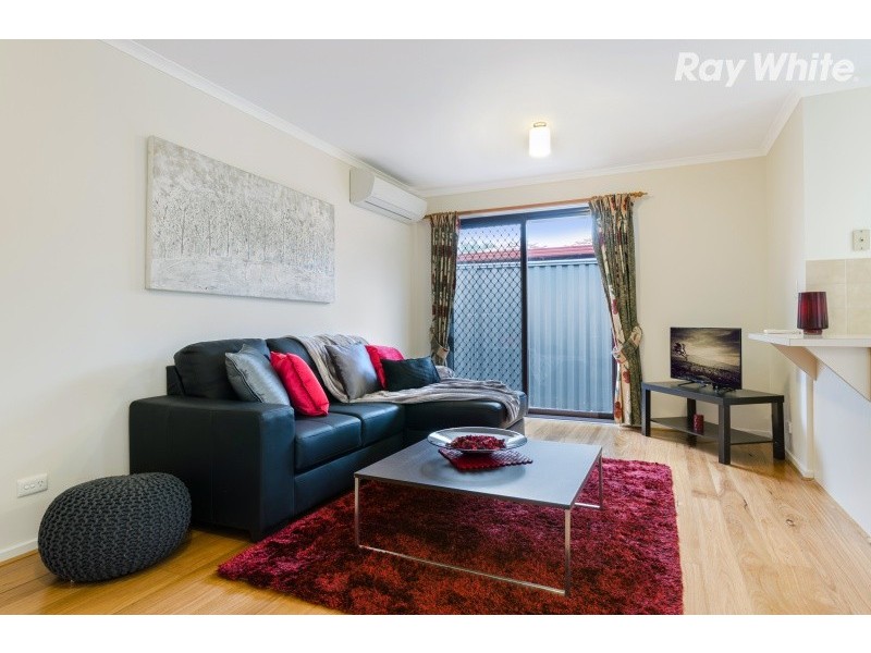 1/19 Blind Creek Lane, Wantirna South VIC 3152