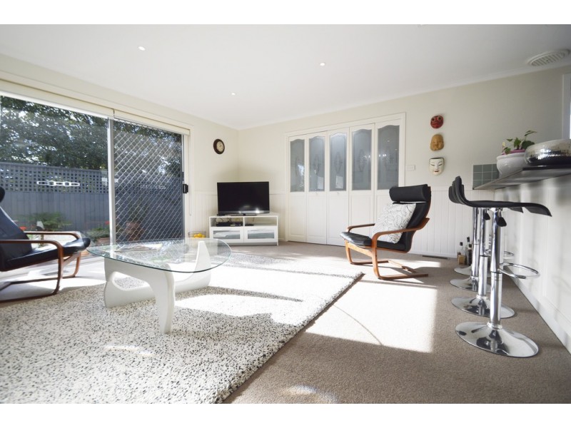 8 Nizam Court, Wantirna VIC 3152