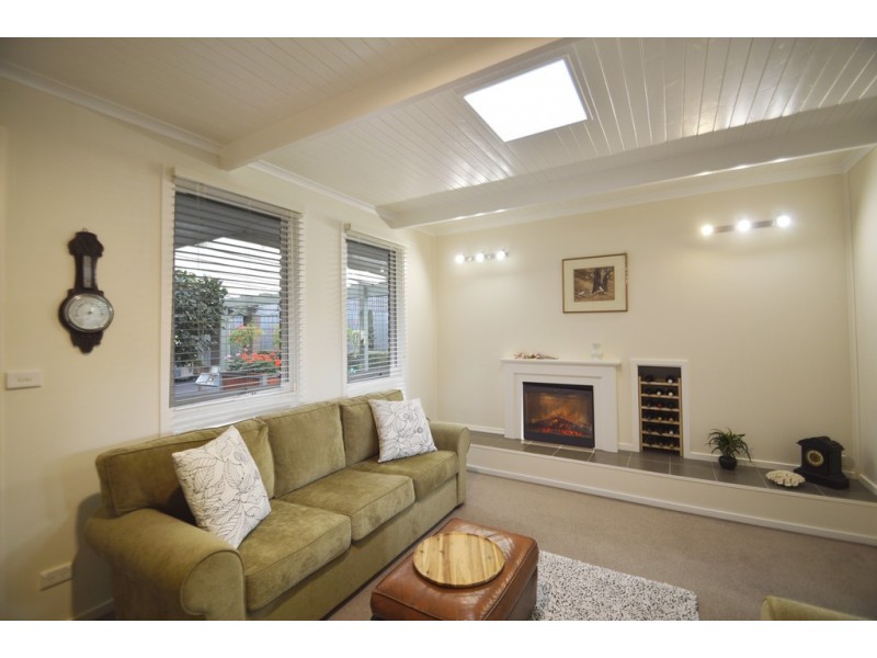 8 Nizam Court, Wantirna VIC 3152