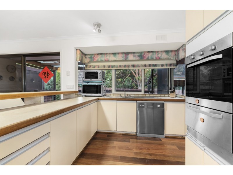 6 Tanderra Crescent, Wantirna VIC 3152