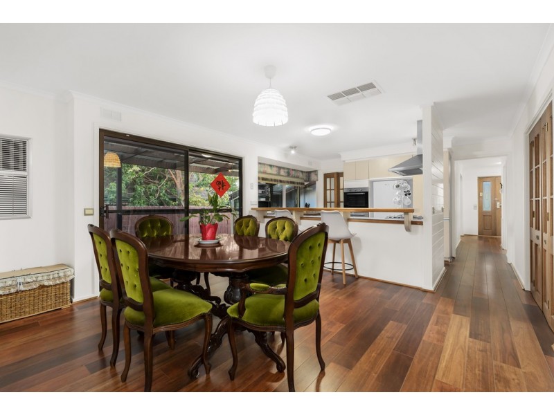 6 Tanderra Crescent, Wantirna VIC 3152