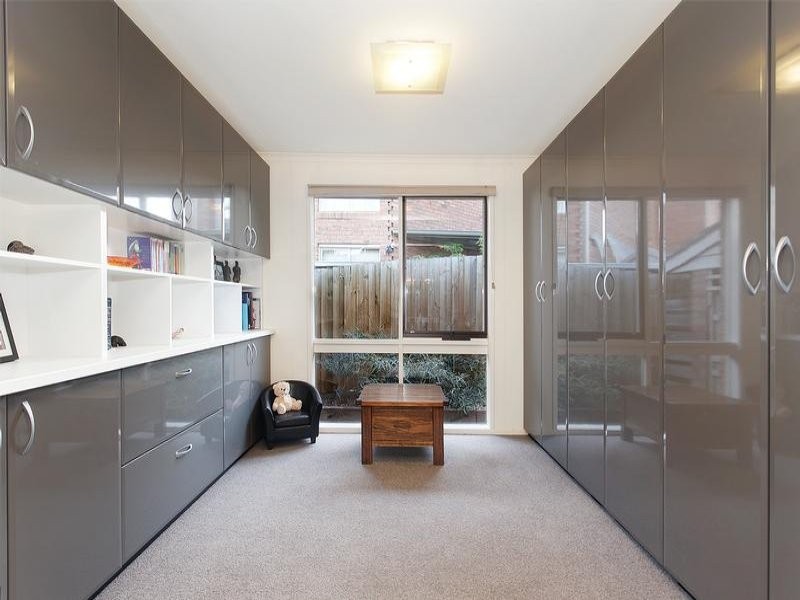 22 Flamingo Drive, Wantirna South VIC 3152