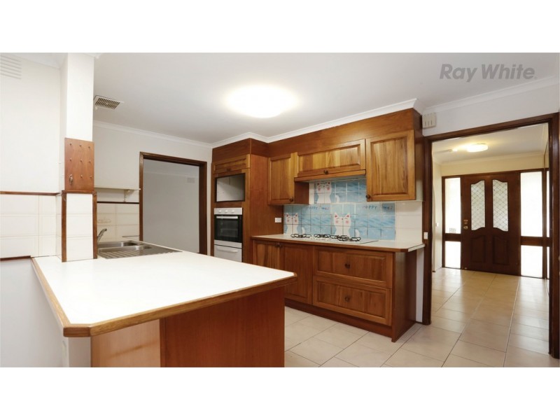 70 Fonteyn Drive, Wantirna South VIC 3152