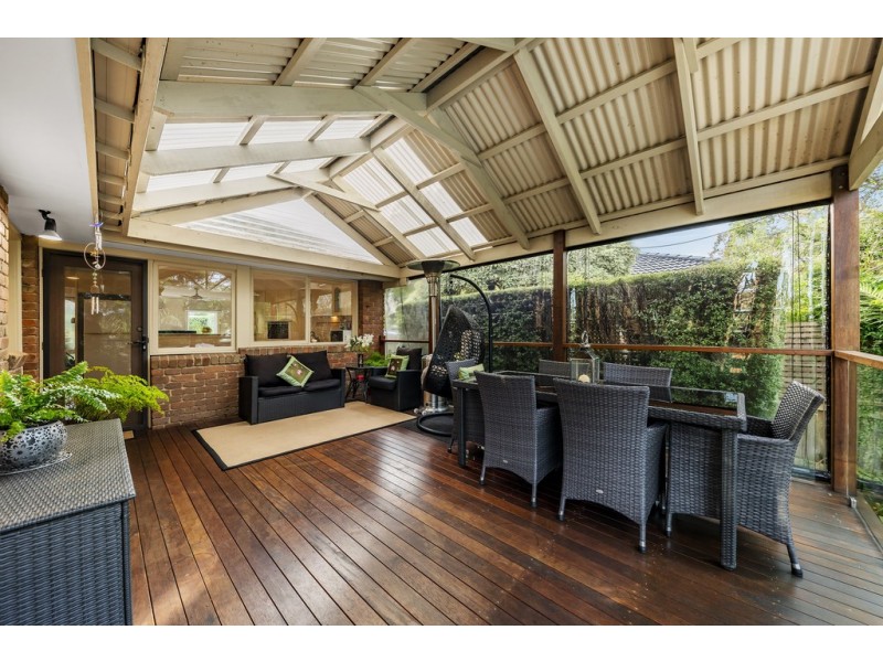 15 Saxon Avenue, Wantirna VIC 3152