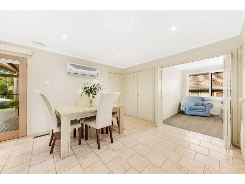 15 Saxon Avenue, Wantirna VIC 3152