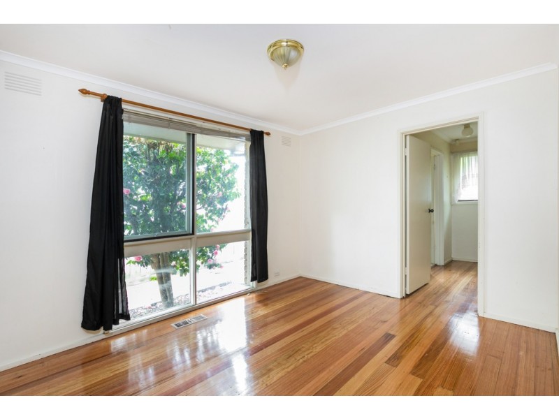 14 Chichester Square, Wantirna VIC 3152