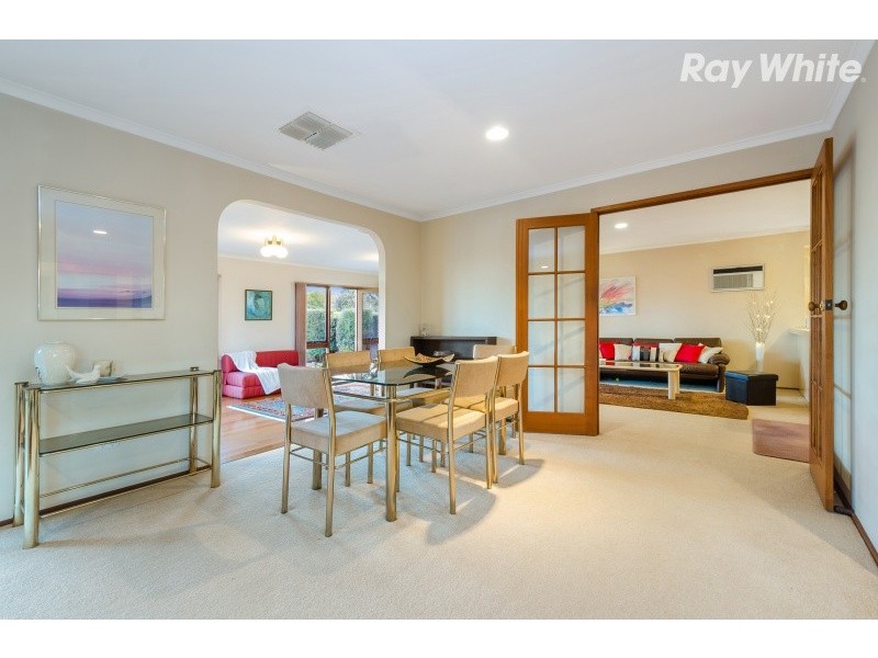 17 Tanderra Crescent, Wantirna VIC 3152