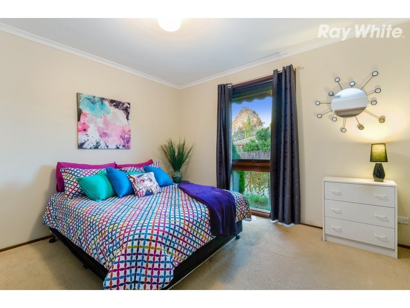 17 Tanderra Crescent, Wantirna VIC 3152