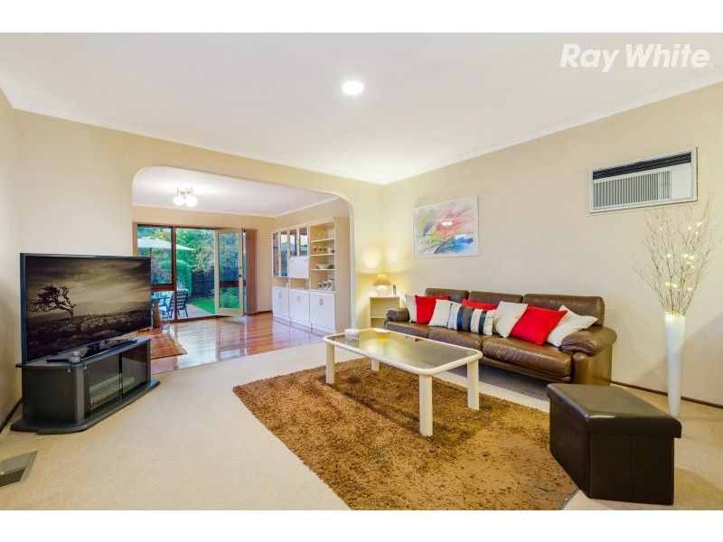 17 Tanderra Crescent, Wantirna VIC 3152