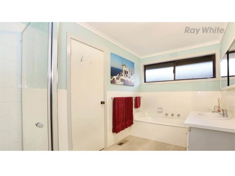 11 Victory Avenue, Wandin North VIC 3139