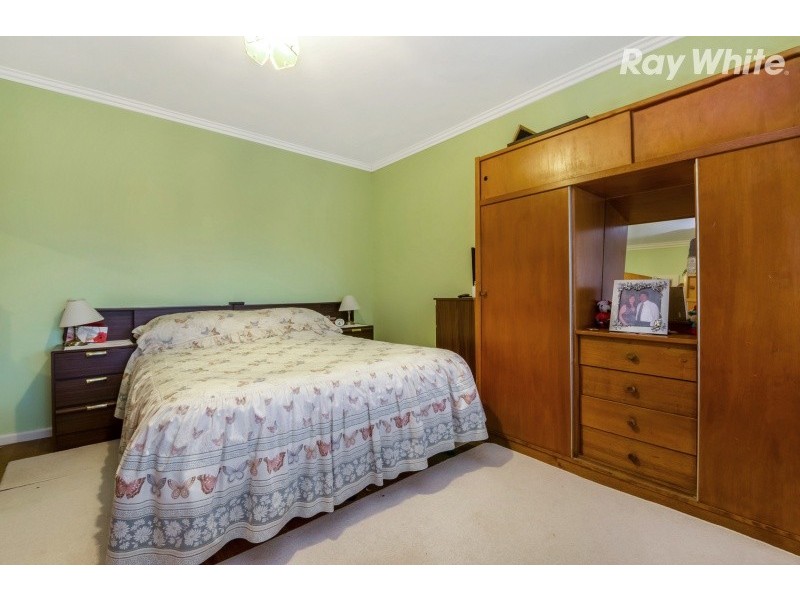 13 Patrick Avenue, Croydon North VIC 3136