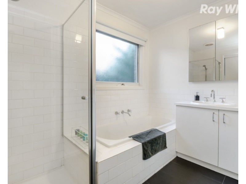 2/21 Karwitha Street, Vermont VIC 3133