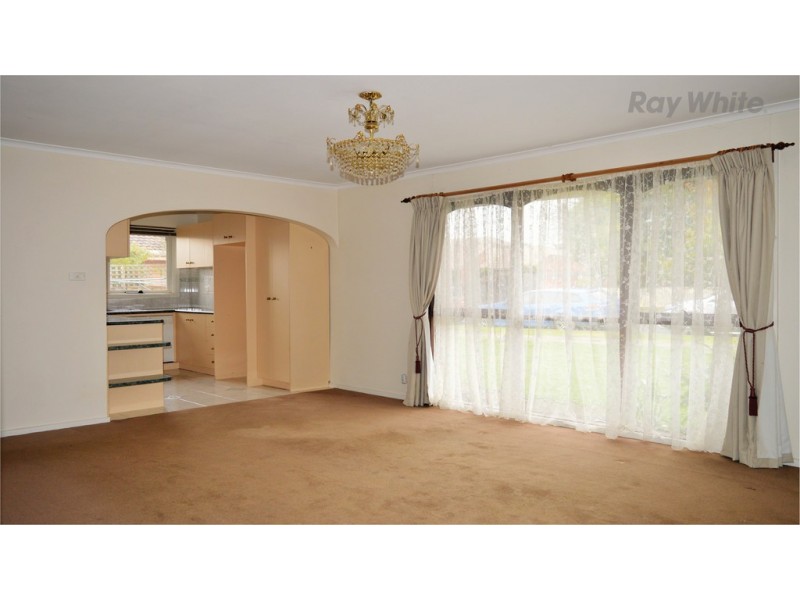 1/2 Coorie Avenue, Bayswater VIC 3153