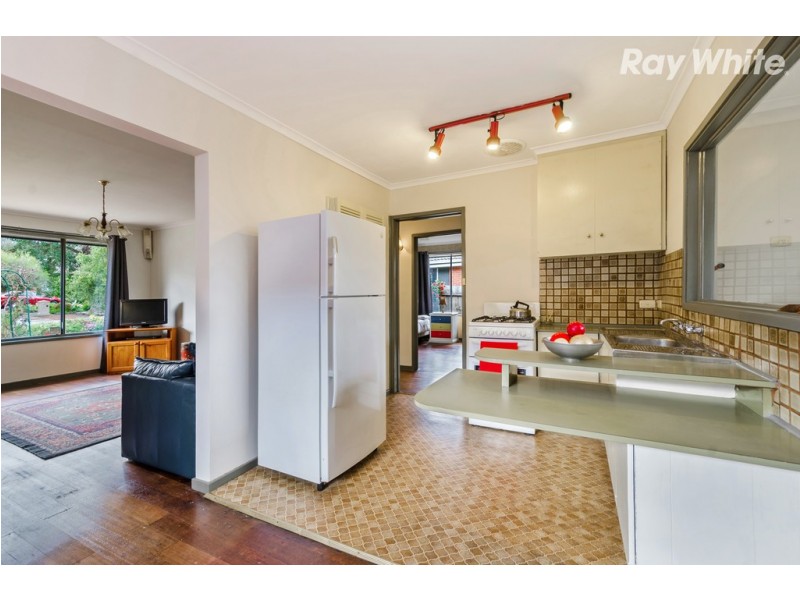 16 Woodlands Road, Heathmont VIC 3135