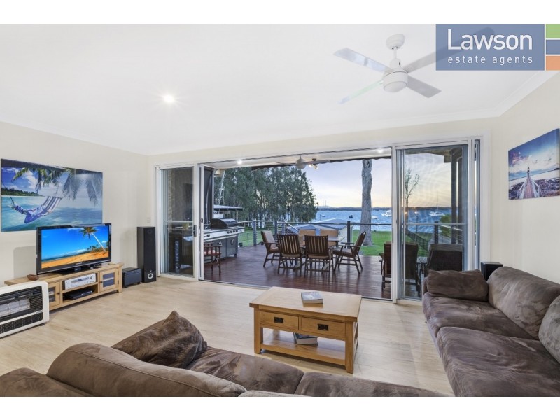 75 Grand Parade, Bonnells Bay NSW 2264