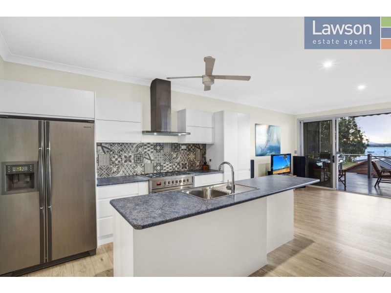 75 Grand Parade, Bonnells Bay NSW 2264