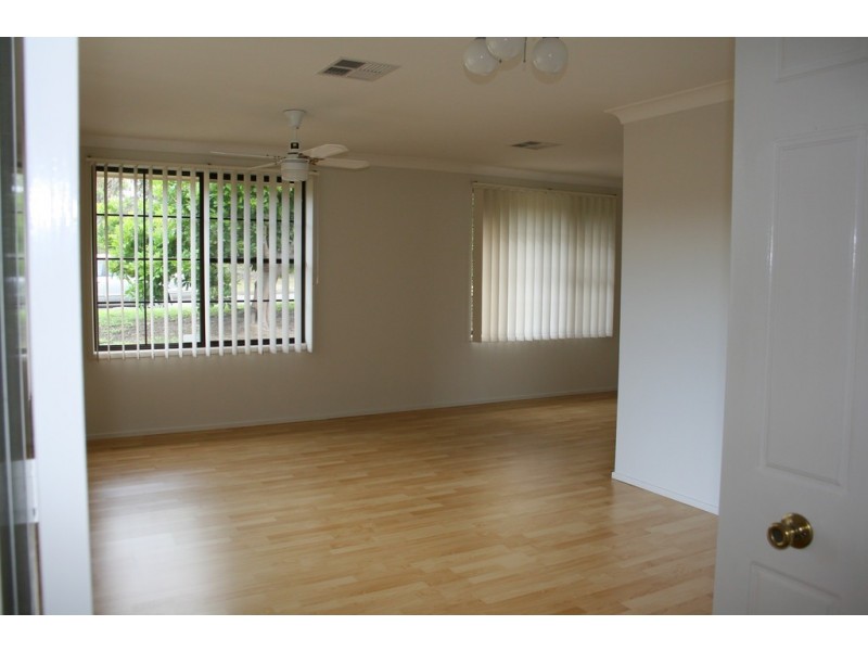 81 Regent Street, Bonnells Bay NSW 2264