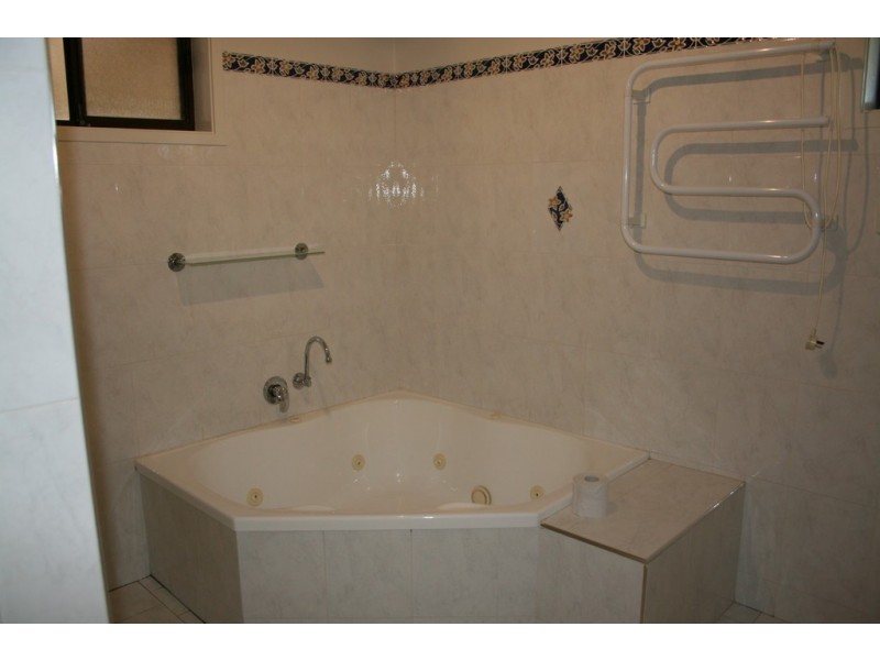 81 Regent Street, Bonnells Bay NSW 2264