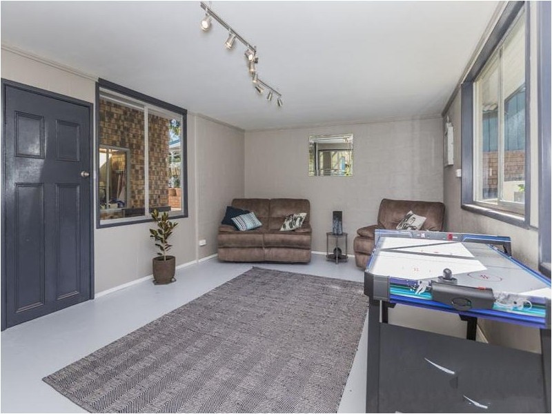 21 Mirrabooka Rd, Mirrabooka NSW 2264