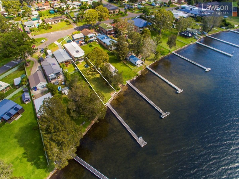 109 Grand Parade, Bonnells Bay NSW 2264