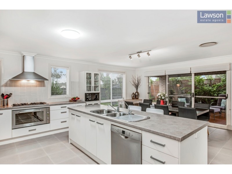 2 Lake View Avenue, Brightwaters NSW 2264