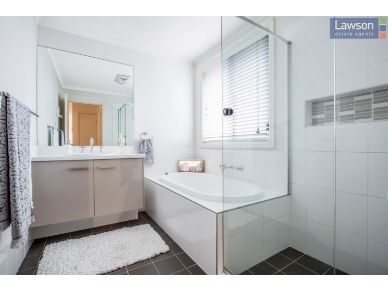 2 Lake View Avenue, Brightwaters NSW 2264