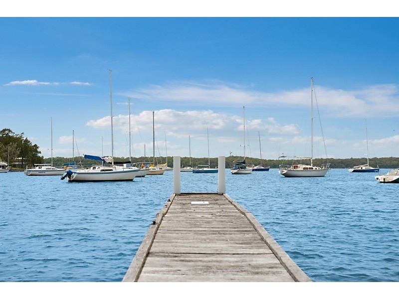 3 Waterside Avenue, Sunshine NSW 2264