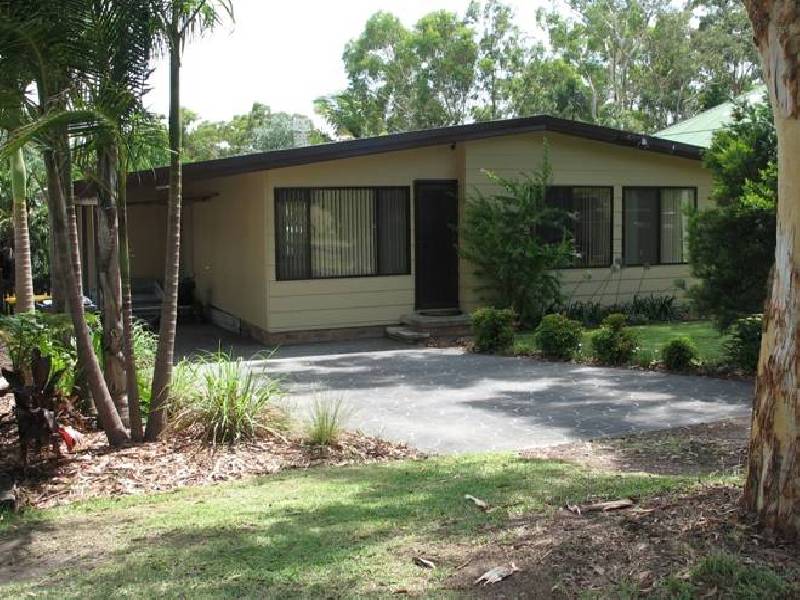 Windermere Park NSW 2264