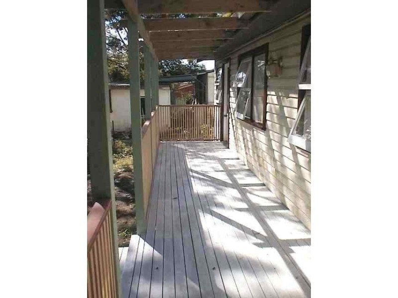 14 Asquith Ave, Windermere Park NSW 2264