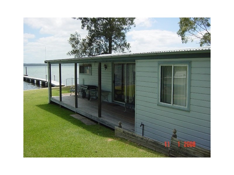 209 Grand Parade, Bonnells Bay NSW 2264