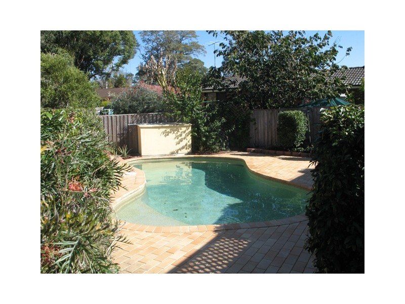 4 Rousseau Place, Cooranbong NSW 2265