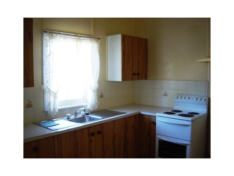 124 Macquarie St, Morisset NSW 2264