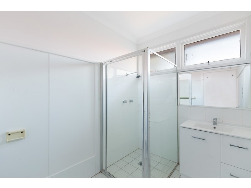 4 Hervey Street, Windermere Park NSW 2264