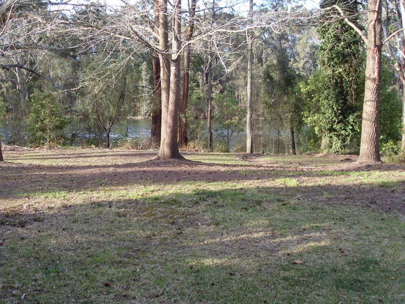 210 Freemans Drive, Morisset NSW 2264