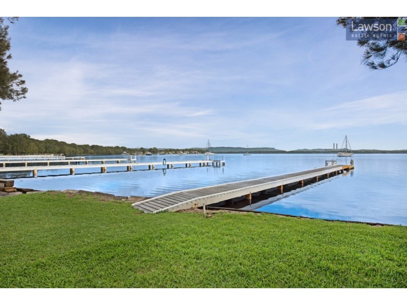 109 Grand Parade, Bonnells Bay NSW 2264