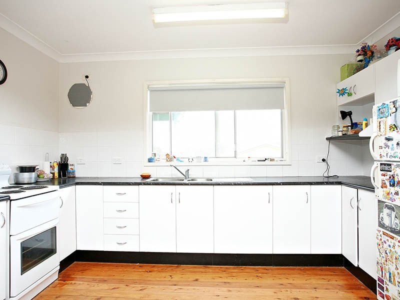 28 Coorumbung Street, Morisset NSW 2264